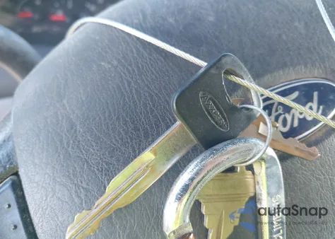 2008 Ford E-250 Commercial z USA, uszkodzony, nr VIN 1FTNE24W78DB52492